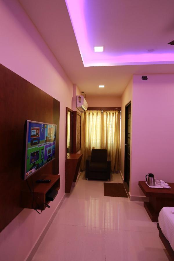 Hotel Apple Suites Bangalore Ngoại thất bức ảnh
